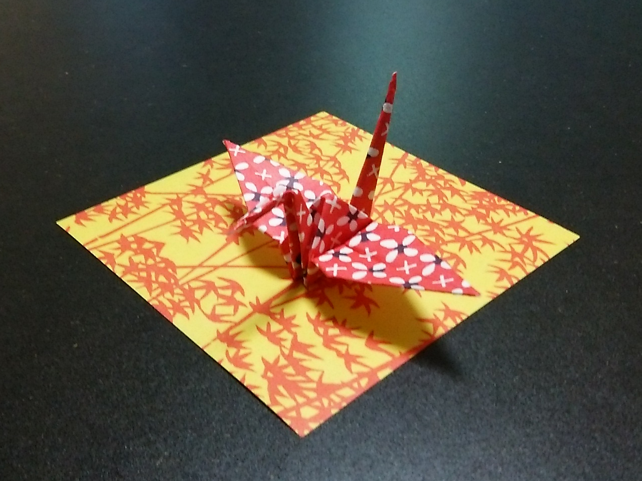 折り紙　鶴２